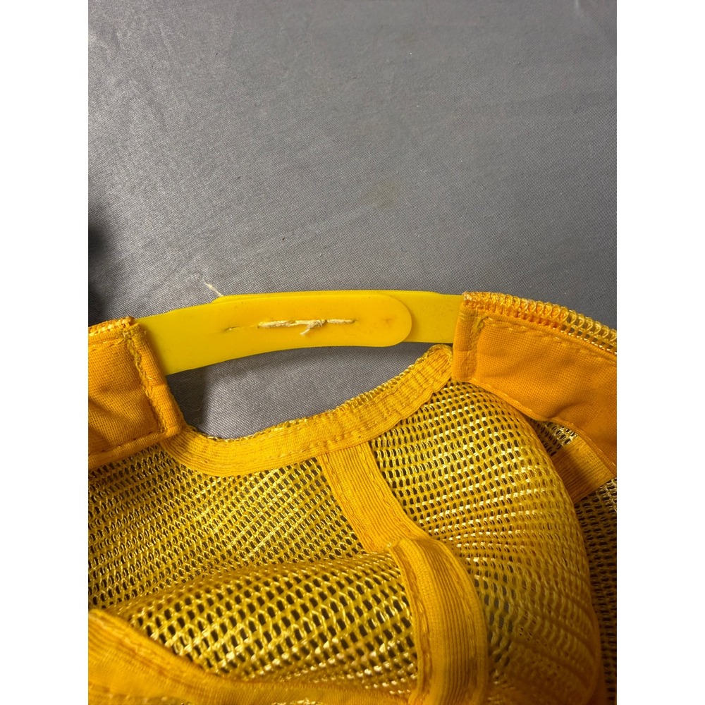 Vintage Levis Strauss & Co Trucker Hat Yellow White Mesh Snapback Patch Cap - Picture 8 of 11
